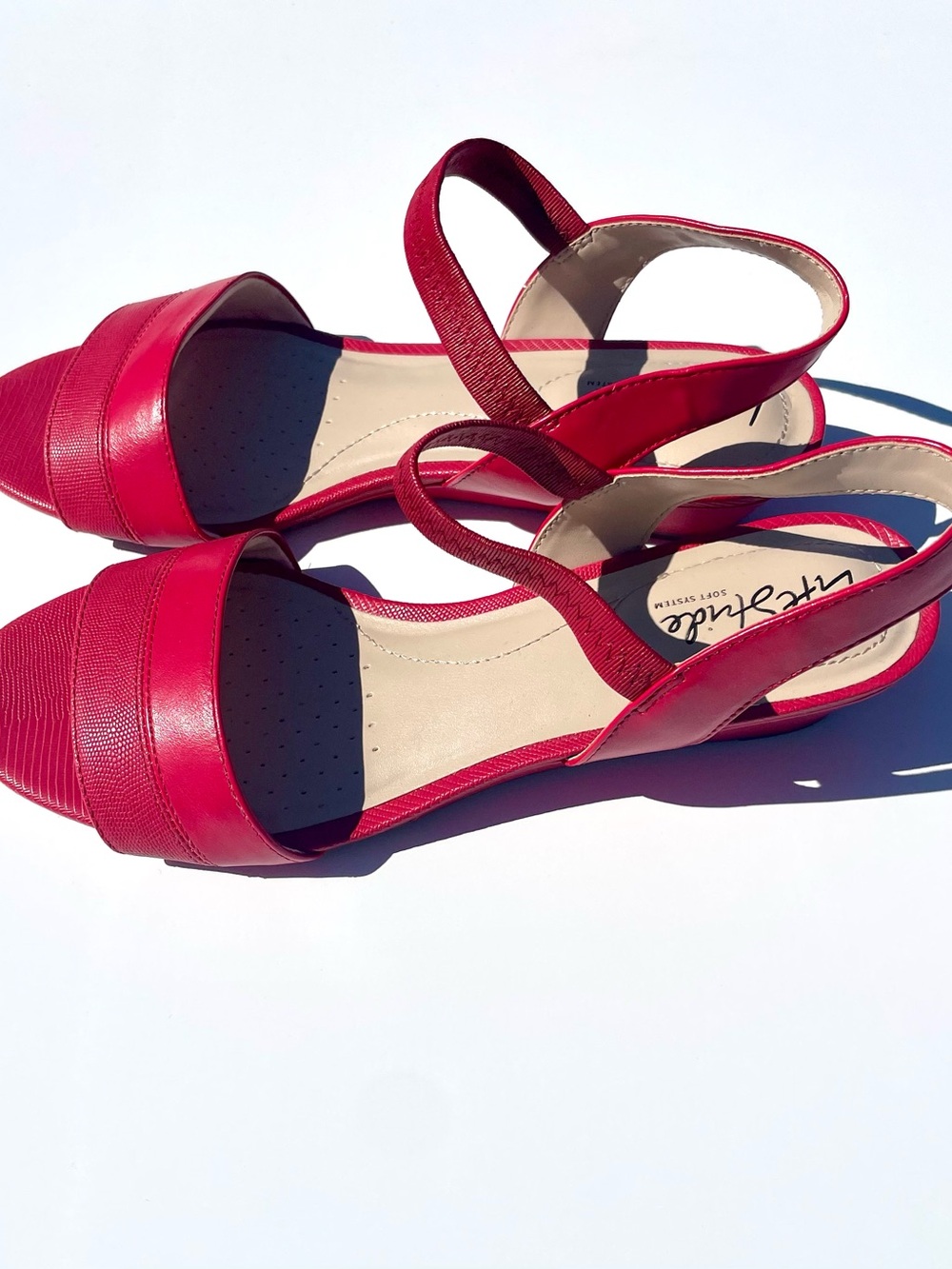 LifeStride Yuma‎ Red Lizard Wedge Sandals Size 9M EXCELLENT - Picture 7 of 9